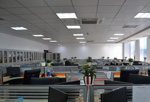 阿什拉夫涉強姦案起訴書：手指伸入女性內褲，持續不到一分鐘掙脫