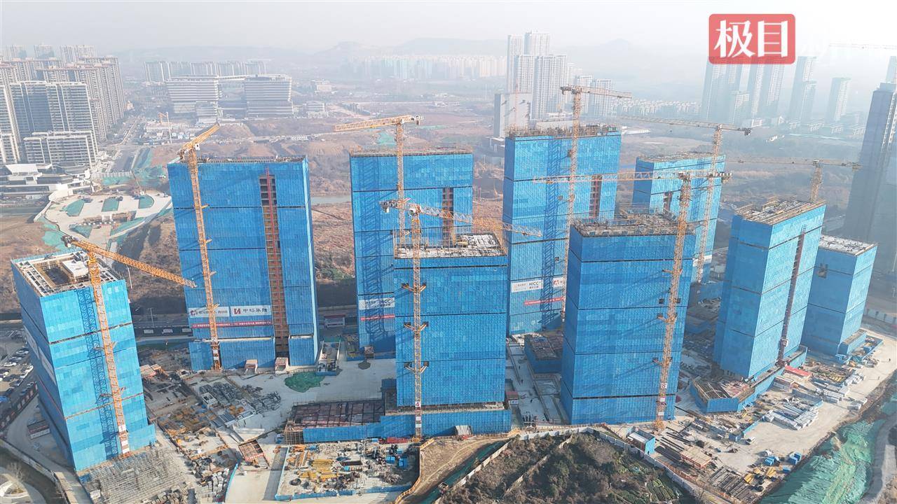 武漢花山公租房專案三期衝刺結構封頂，今後可提供3007套租賃房源