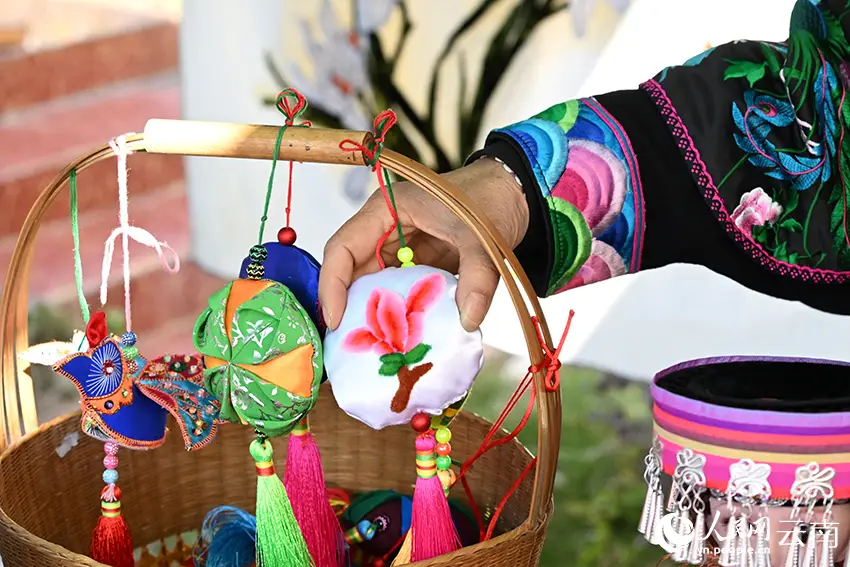 巧手織夢 雲南省文山州刺繡大賽落幕