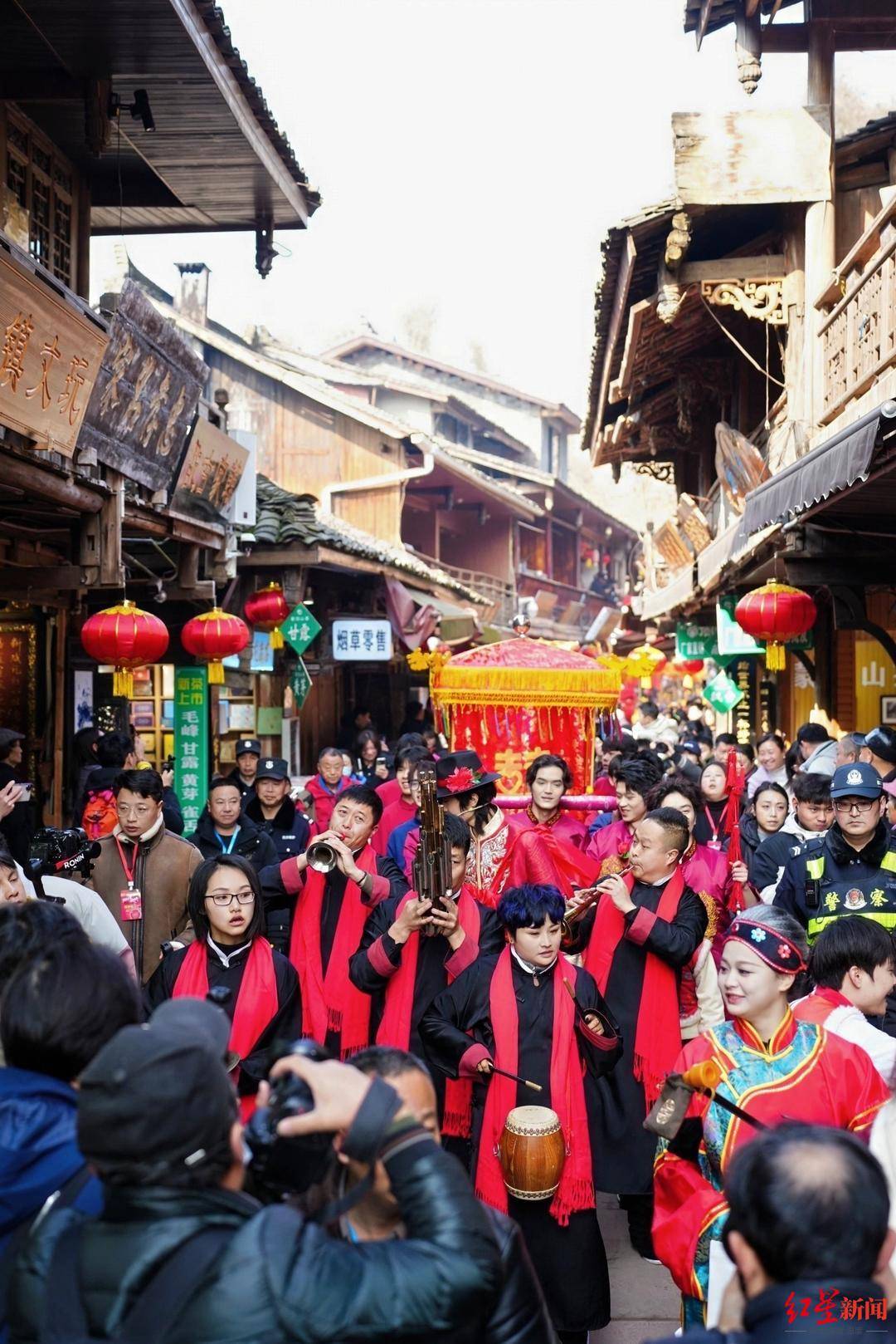 “吃豬啦baby” 雅安雨城年豬文化旅遊活動啟幕 殺年豬吃血湯 抽獎可得年豬一頭