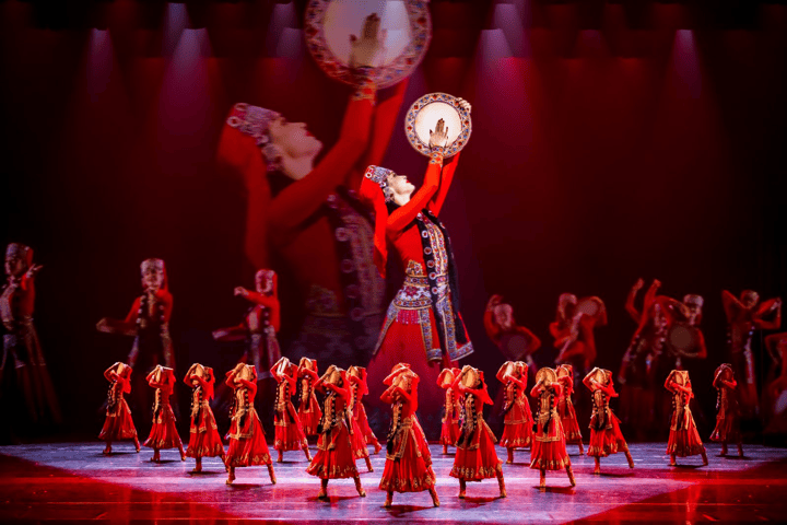 “山河之韻 踏歌而行”文化潤疆舞蹈展演圓滿落幕