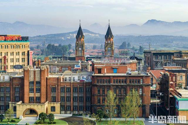 “影視之都”好戲漸入佳境！青島影視基地加速崛起，打造世界一流影視工業化高地