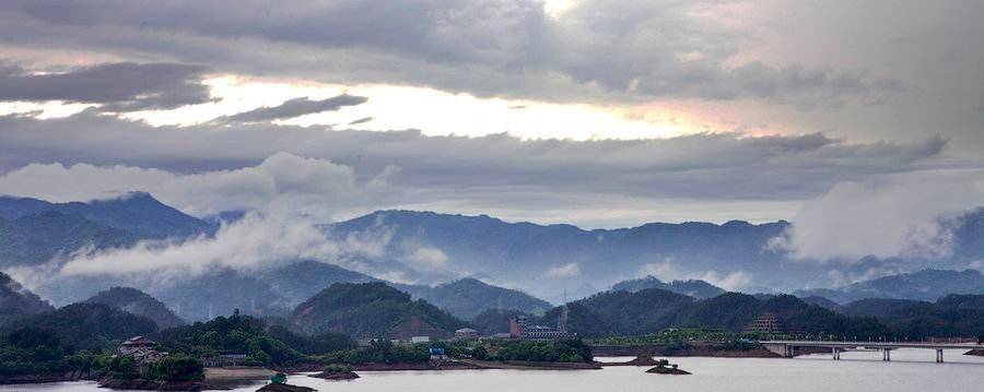 原創移民佬千年古城化作水域，30萬移民散落八方