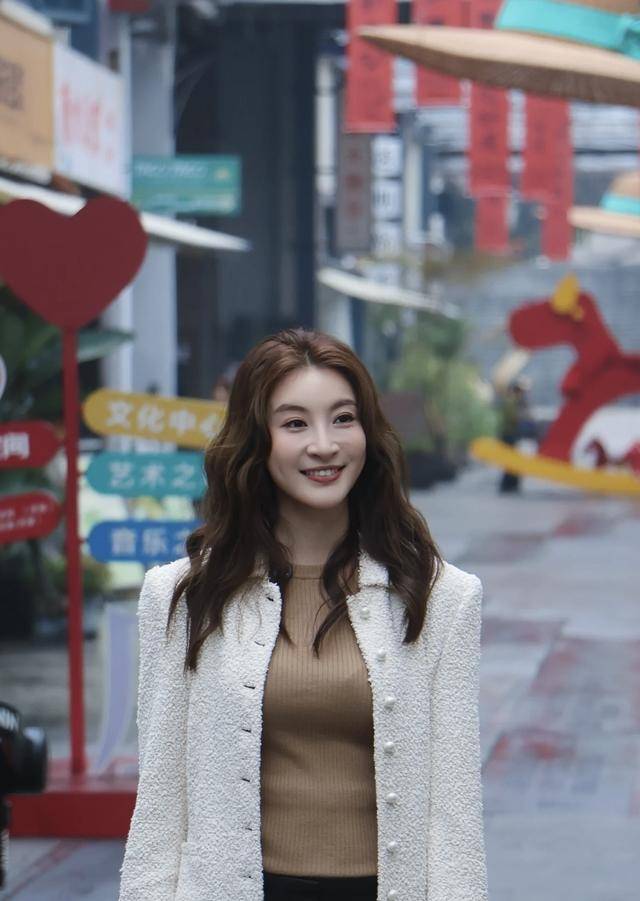 TVB視後成廈門旅遊大使！將在家鄉舉辦個唱，嫁富貴老公多年未育