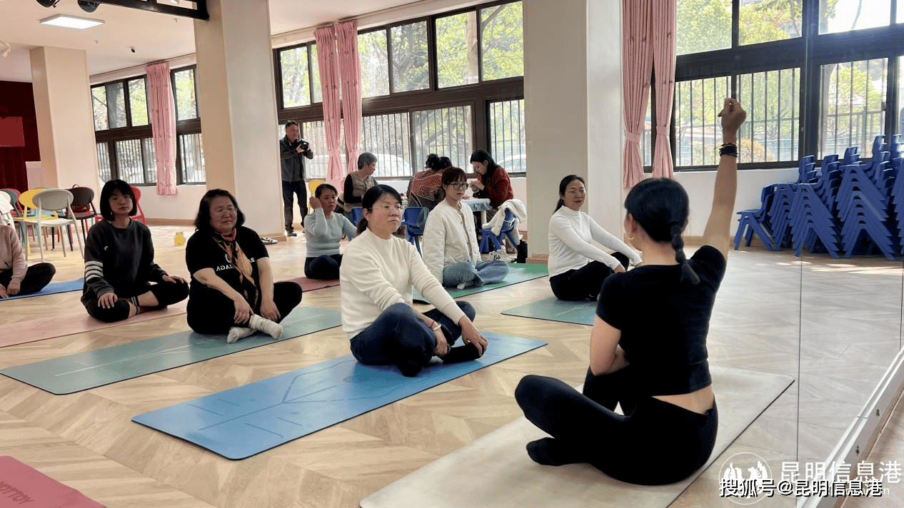 凝聚巾幗力量 譜寫時代華章 新迎中學舉行“三八”國際婦女節慶祝活動