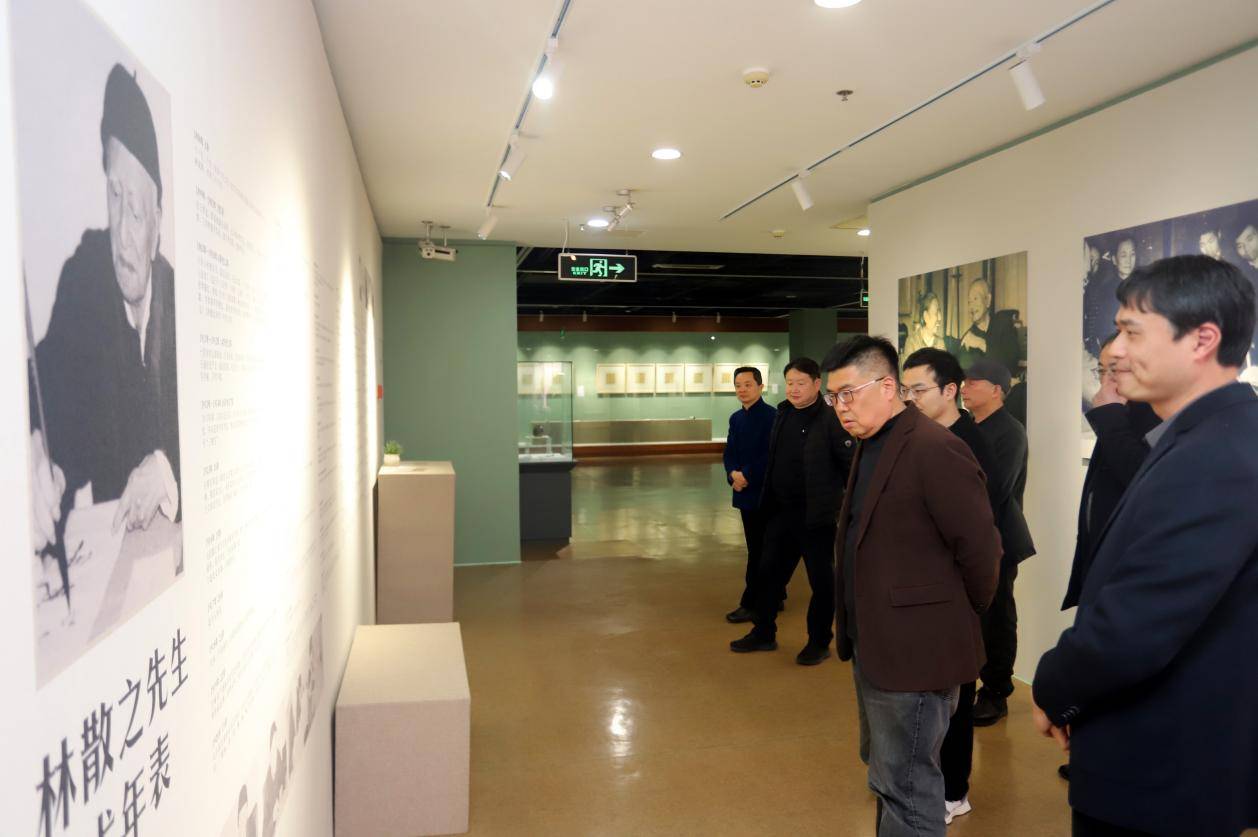 “淵墨雷聲”林散之書法展魅力非凡，江蘇省書法院院長李嘯一行蒞臨宋文治藝術館參觀指導