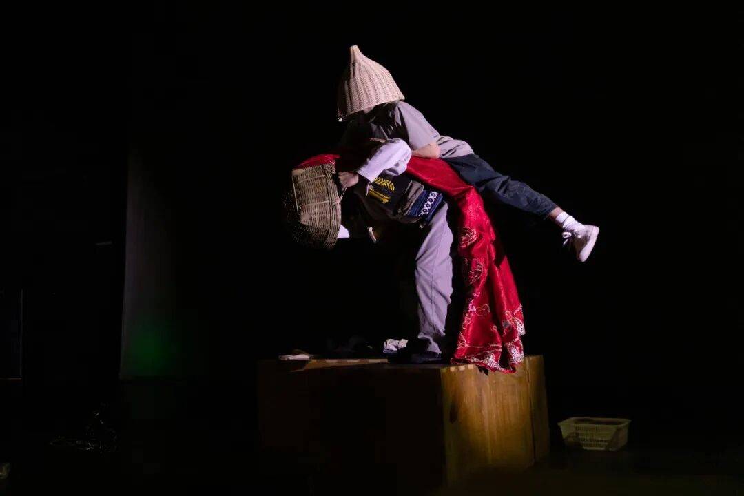 環境舞蹈劇場《居室》| 上海國際舞蹈中心劇場青年孵化平臺委約作品