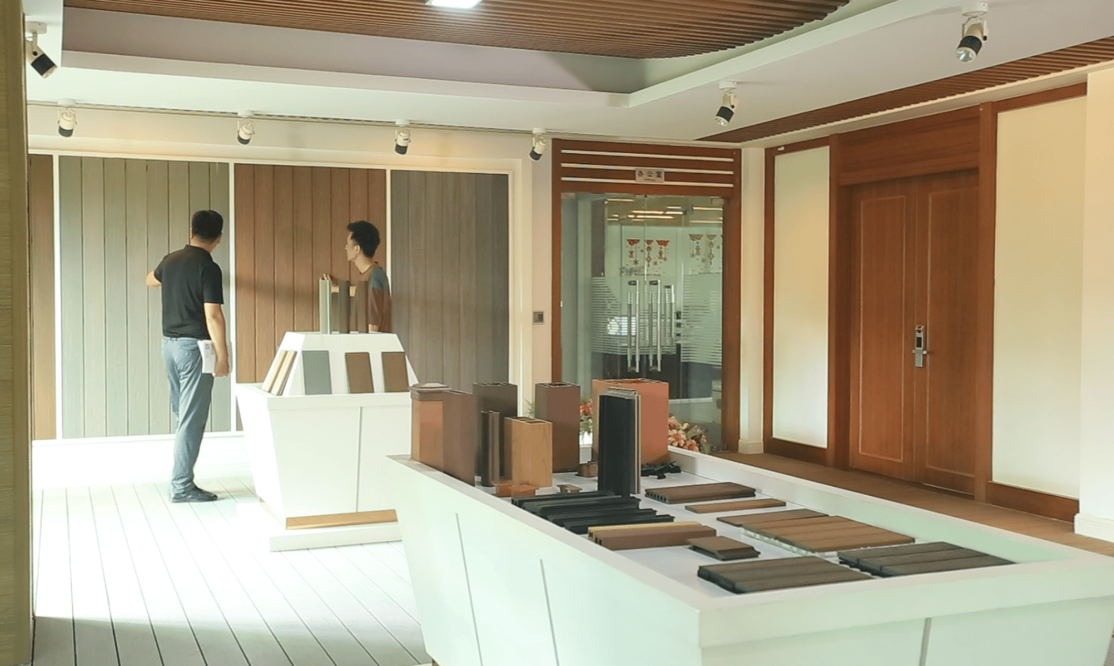 歸納塑木地板優質廠家，室內塑木地板怎麼收費