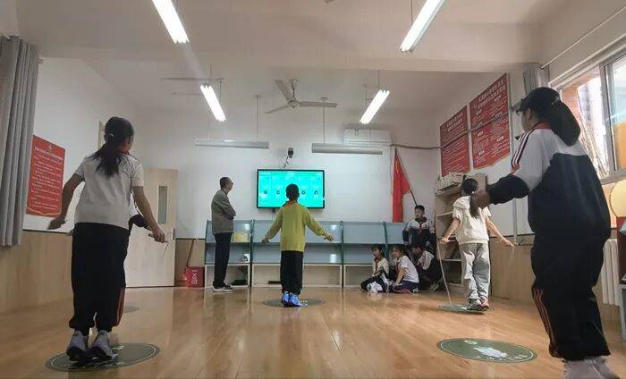 濟南一小學，跳繩先刷臉