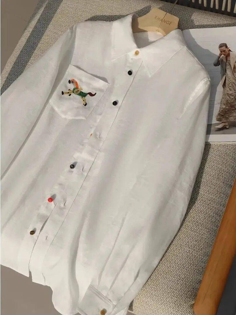 義大利百年“老錢風”，彩虹扣+小馬刺繡苧麻襯衫，穿出定製質感！