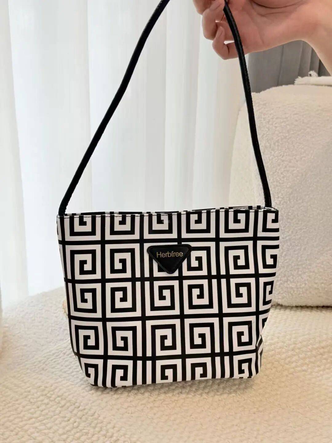 這種內衣，簡直是女性刑具，還有不少女孩在穿