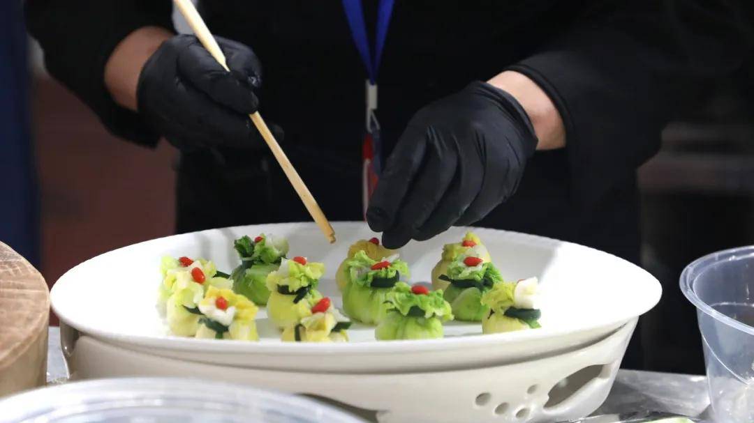 匠心烹盛宴 美食促振興——富民縣“富民味道·美食工匠”技能競賽火熱開賽
